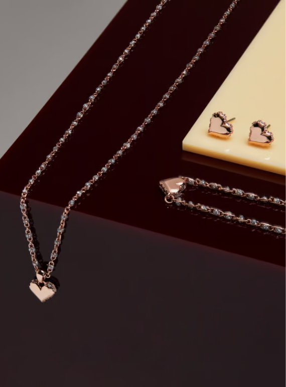 Get Ready For Christmas With Secret Sales